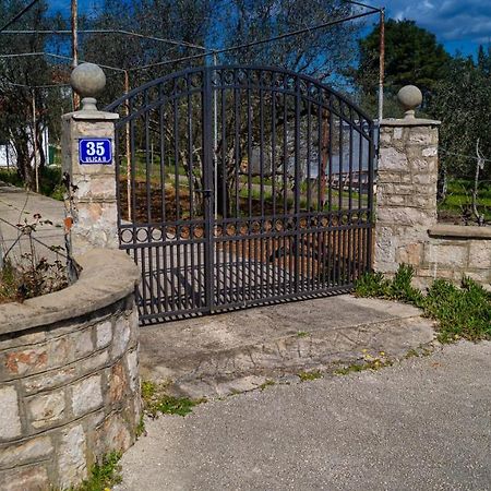 Villa Vecchia Oliva,Kuljica à Kukljica Extérieur photo